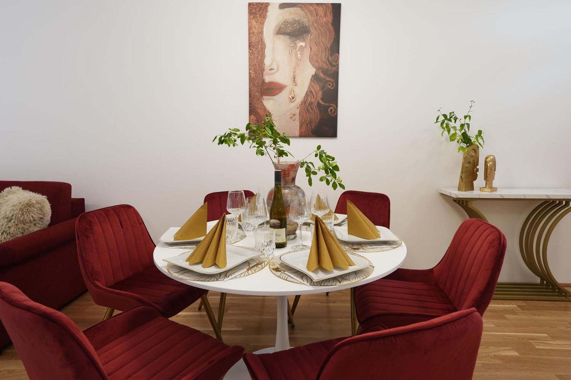 Stay In Style At Carl'S Design Residences - Modern Design Meets Green Comfort L Parking & Perfect Connection To City Center Wien Exteriör bild