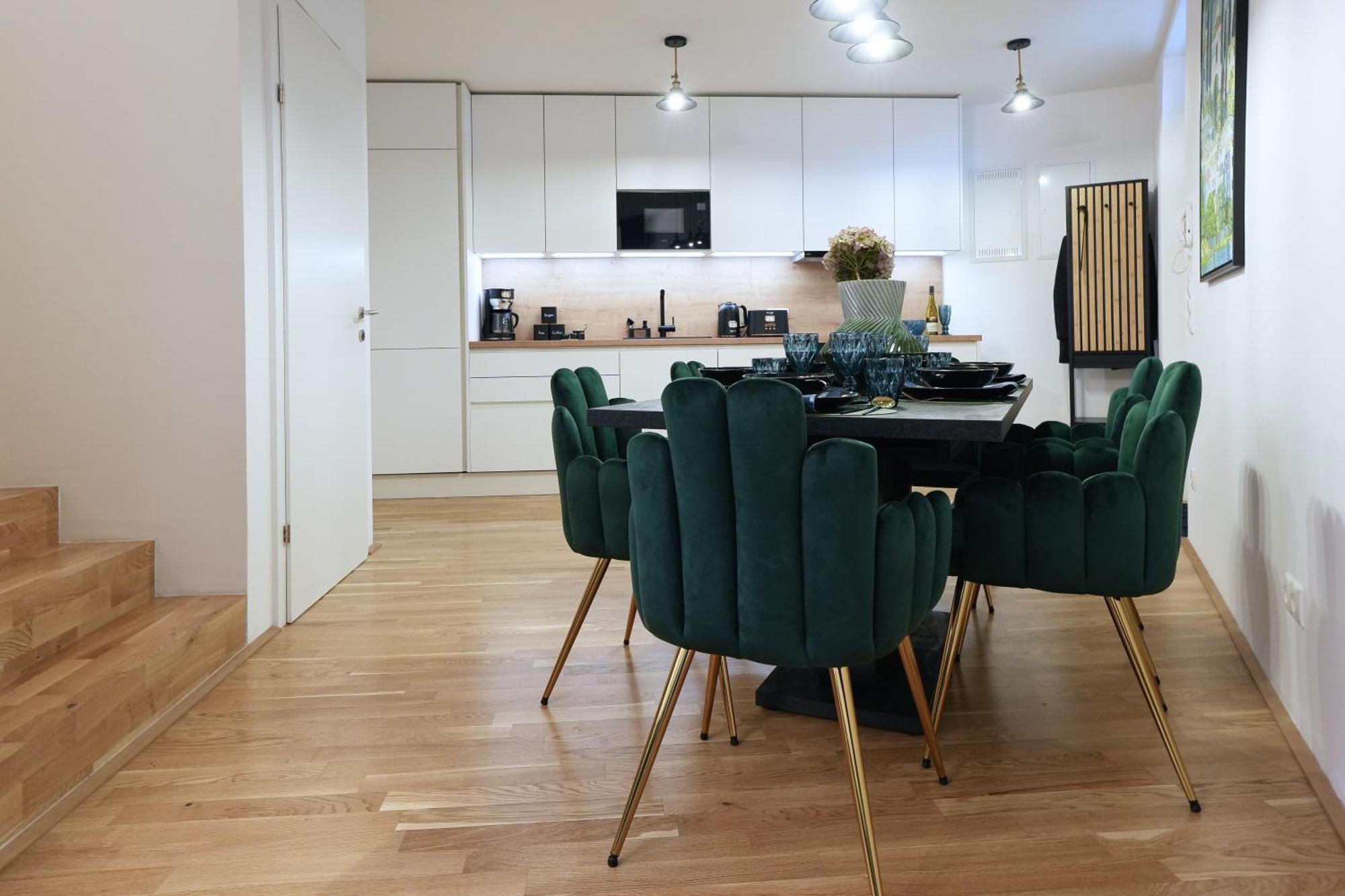Stay In Style At Carl'S Design Residences - Modern Design Meets Green Comfort L Parking & Perfect Connection To City Center Wien Exteriör bild