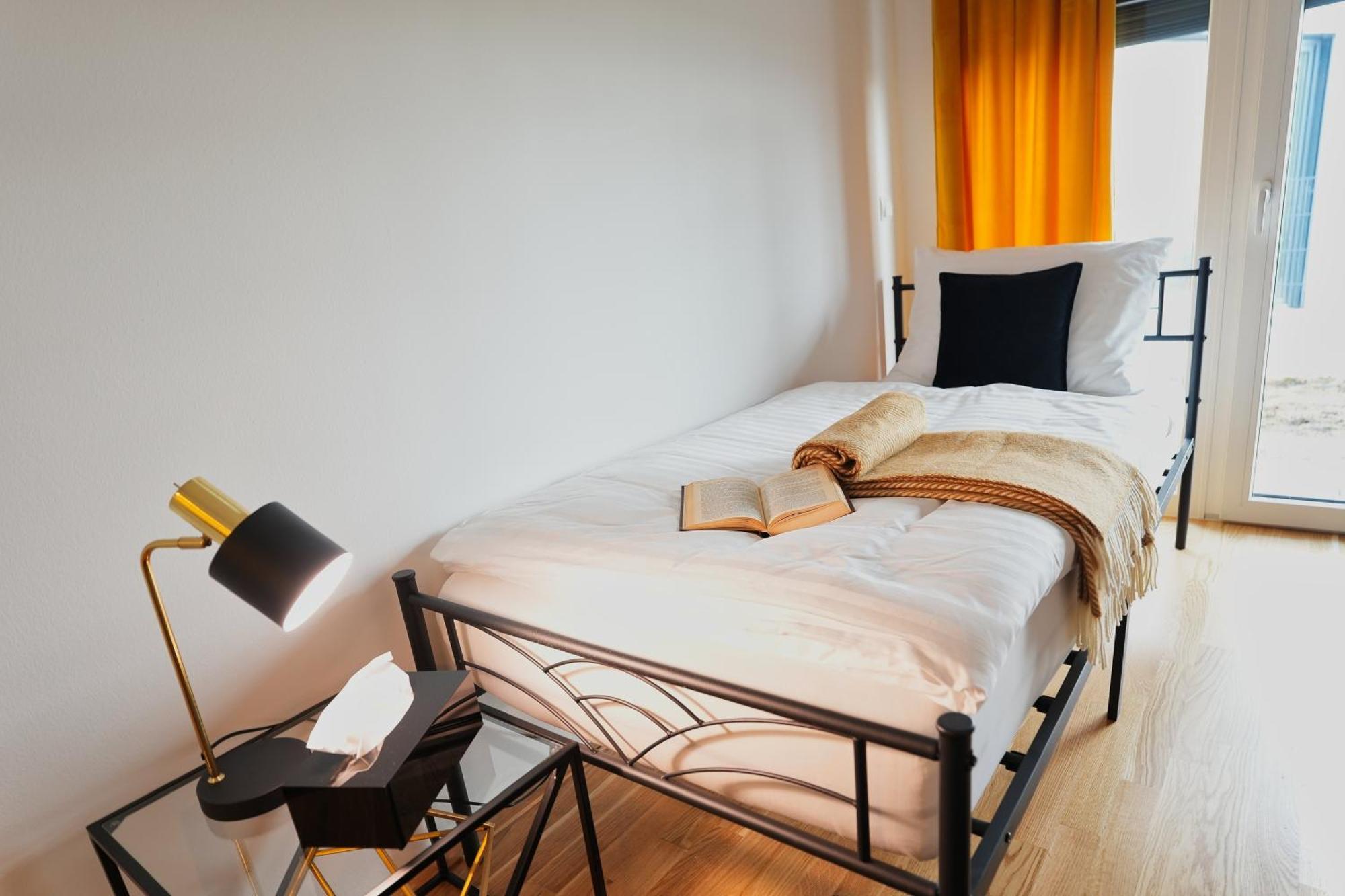 Stay In Style At Carl'S Design Residences - Modern Design Meets Green Comfort L Parking & Perfect Connection To City Center Wien Exteriör bild